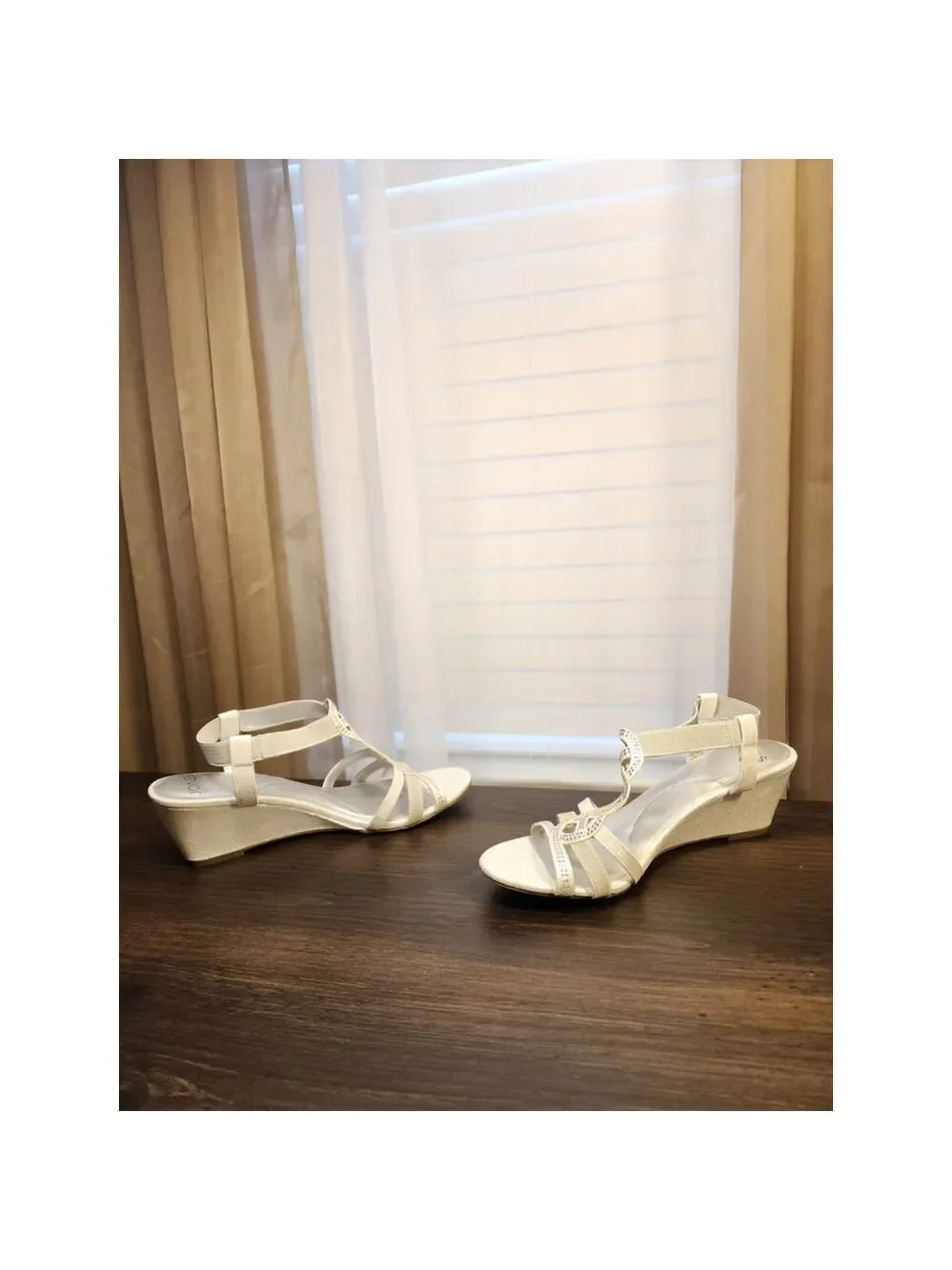 Jones New York Denise Embellished Rhinestones Wedge Sandals 9.5 M Gray Silver